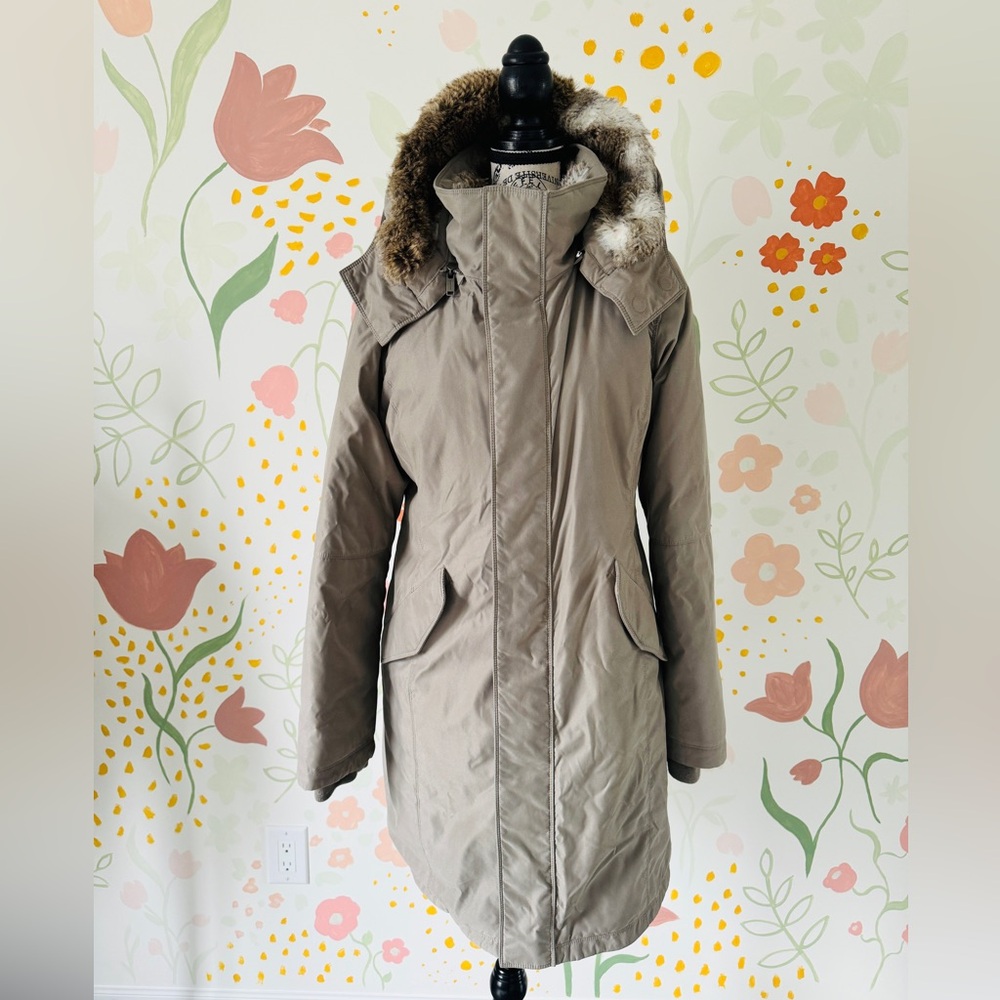 Babaton Oskar parka- size medium